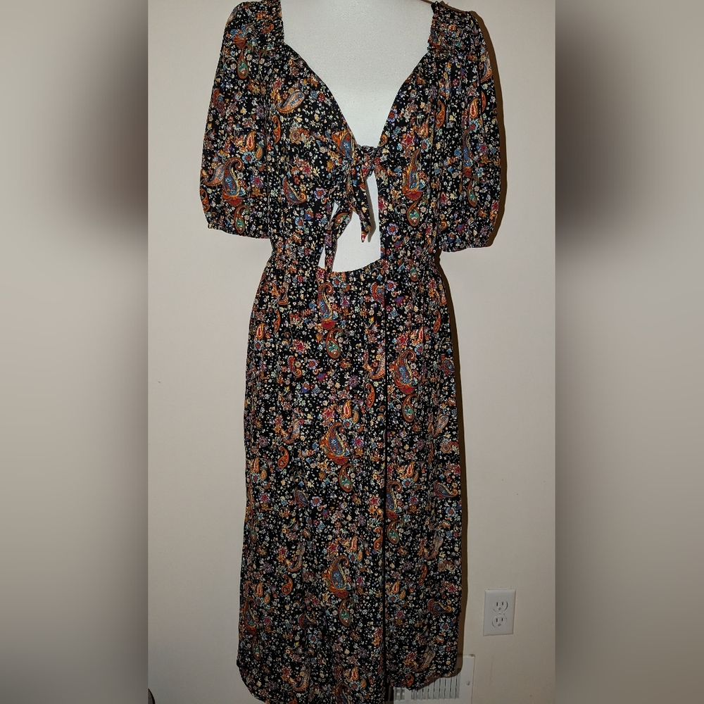 Collective Concepts Midi Dress (Size: Large)